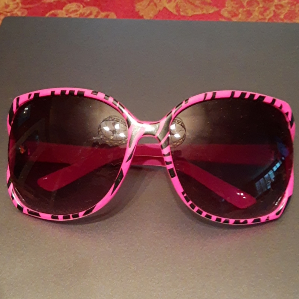 Pink zebra print sunglasses